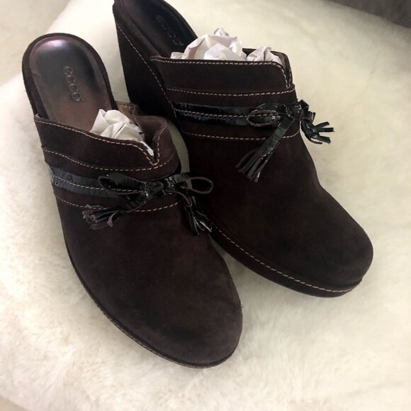 Brown Suede Clogs Mules With Tassel Detail & Leather - Picture 9 of 10